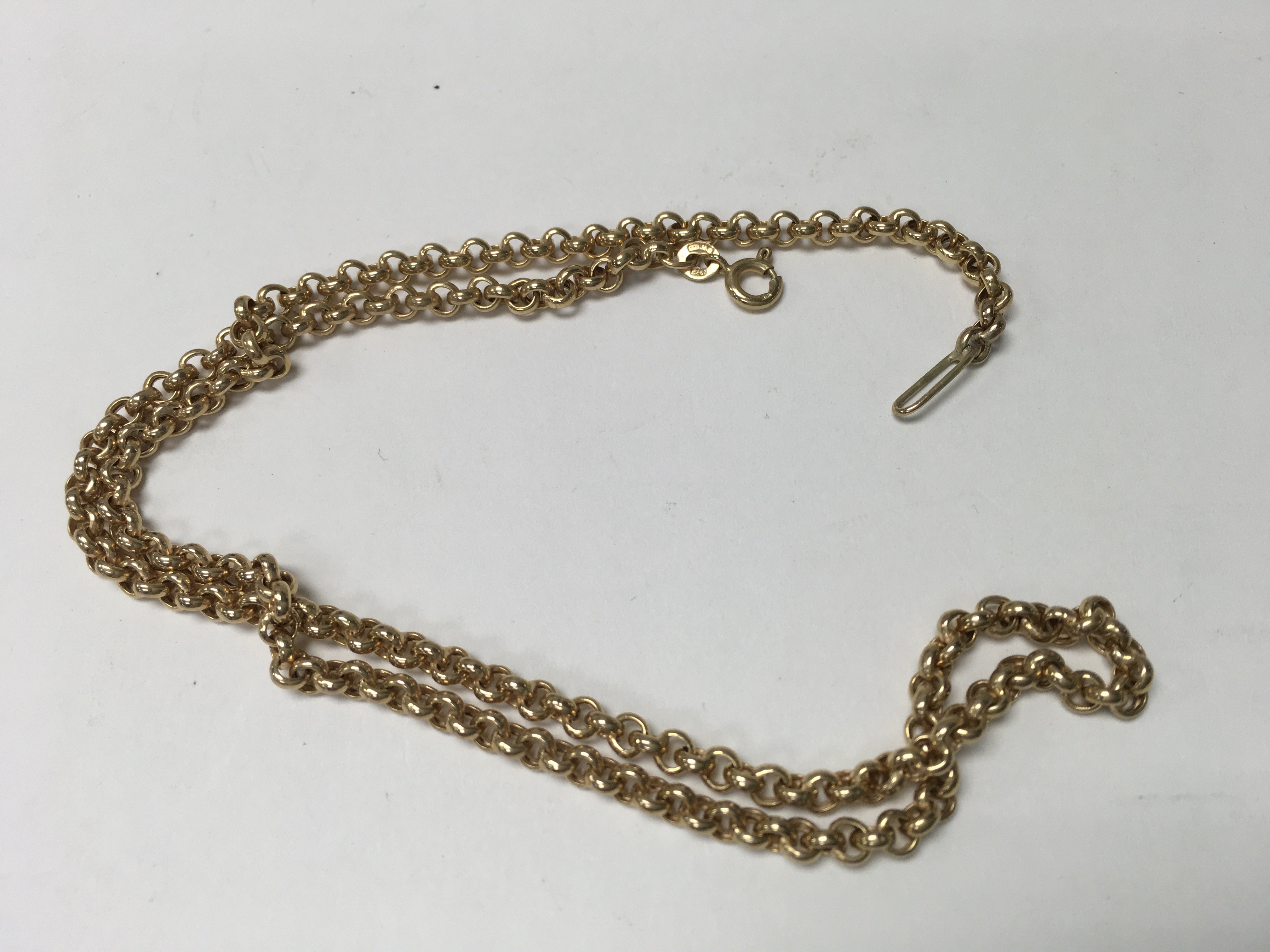 A 9 ct gold chain 7.5 grams