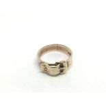 A 9ct gold buckle ring, approx 4g.