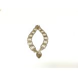 9ct gold gate bracelet. 4.76 grams.