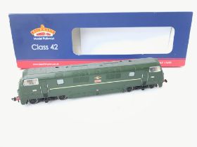 A Boxed Bachmann Class 42 Diesel D823 BR Green Her
