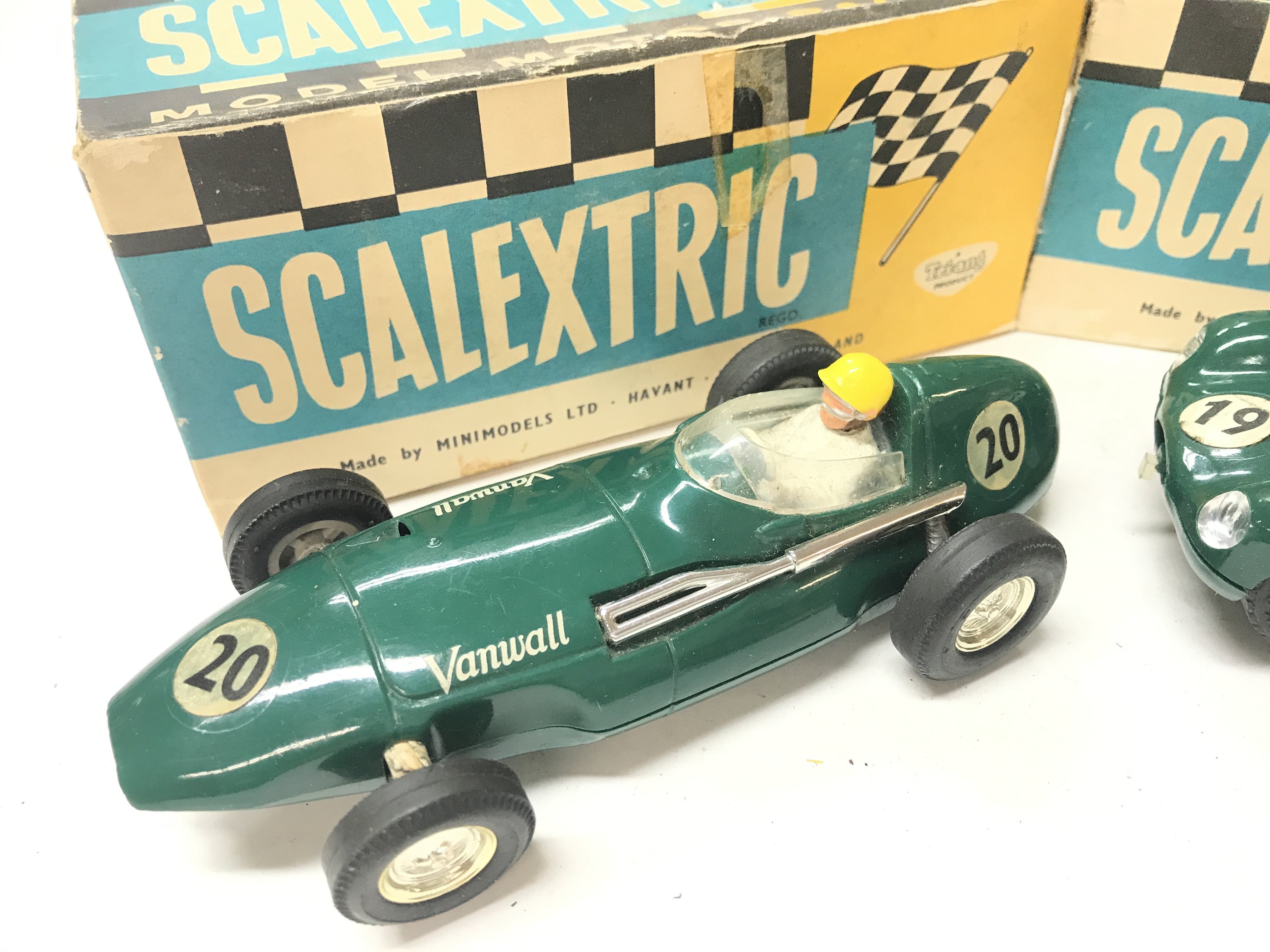 2 X Boxed Scalextric Cars. A Vanwall #C/55 and a Jaguar D Type # C60. - Image 2 of 4