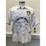 2002/2003 Leeds United Signed Football Shirt: Home XL shirt signed to front by 15 including Alan