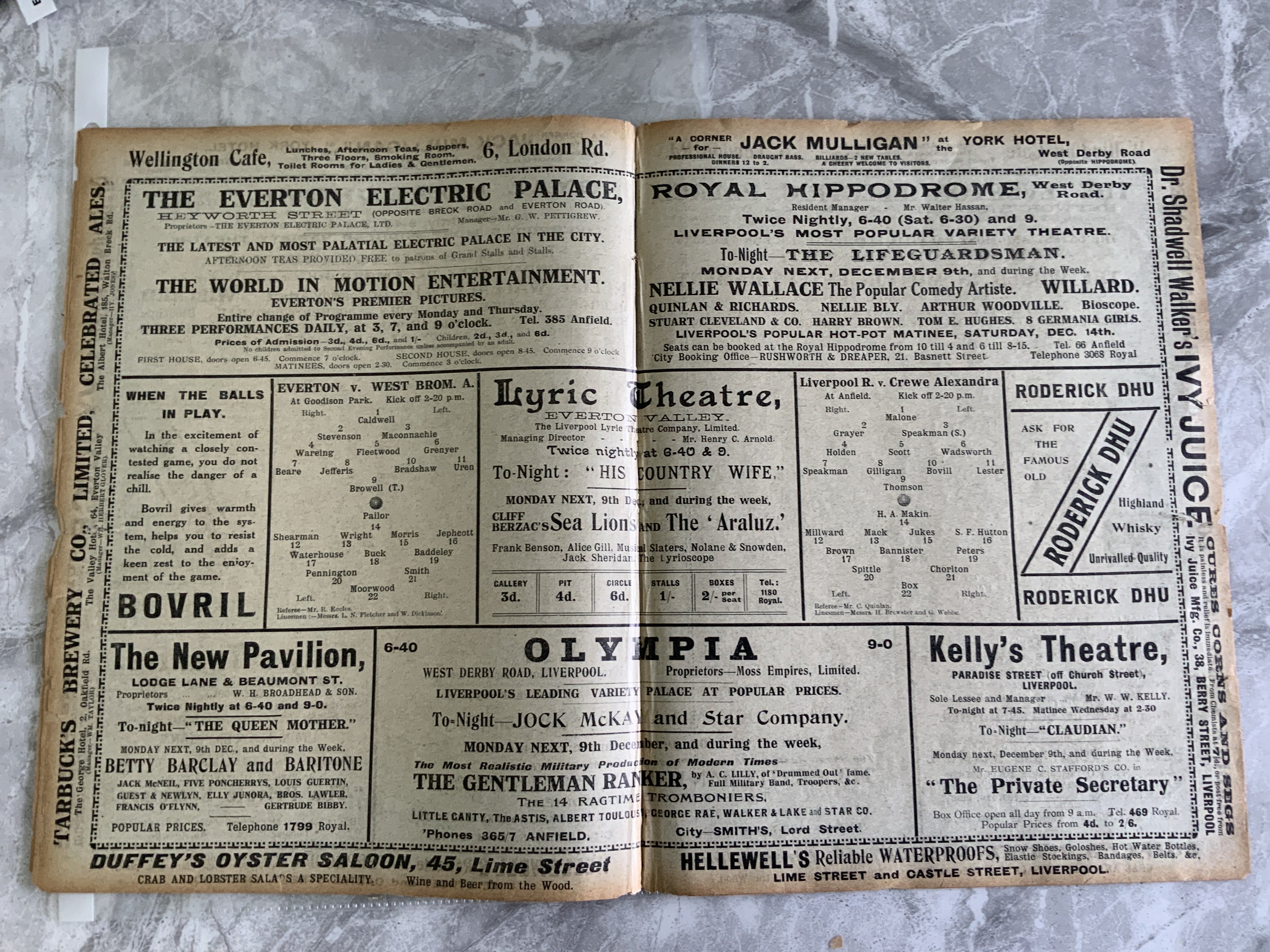 1912/1913 Everton v West Brom Football Programme: Ex bound in good condition with no team changes. - Image 2 of 2