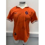 Holland Signed Football Shirt: 6 autographs which are identified underneath to include Gullit