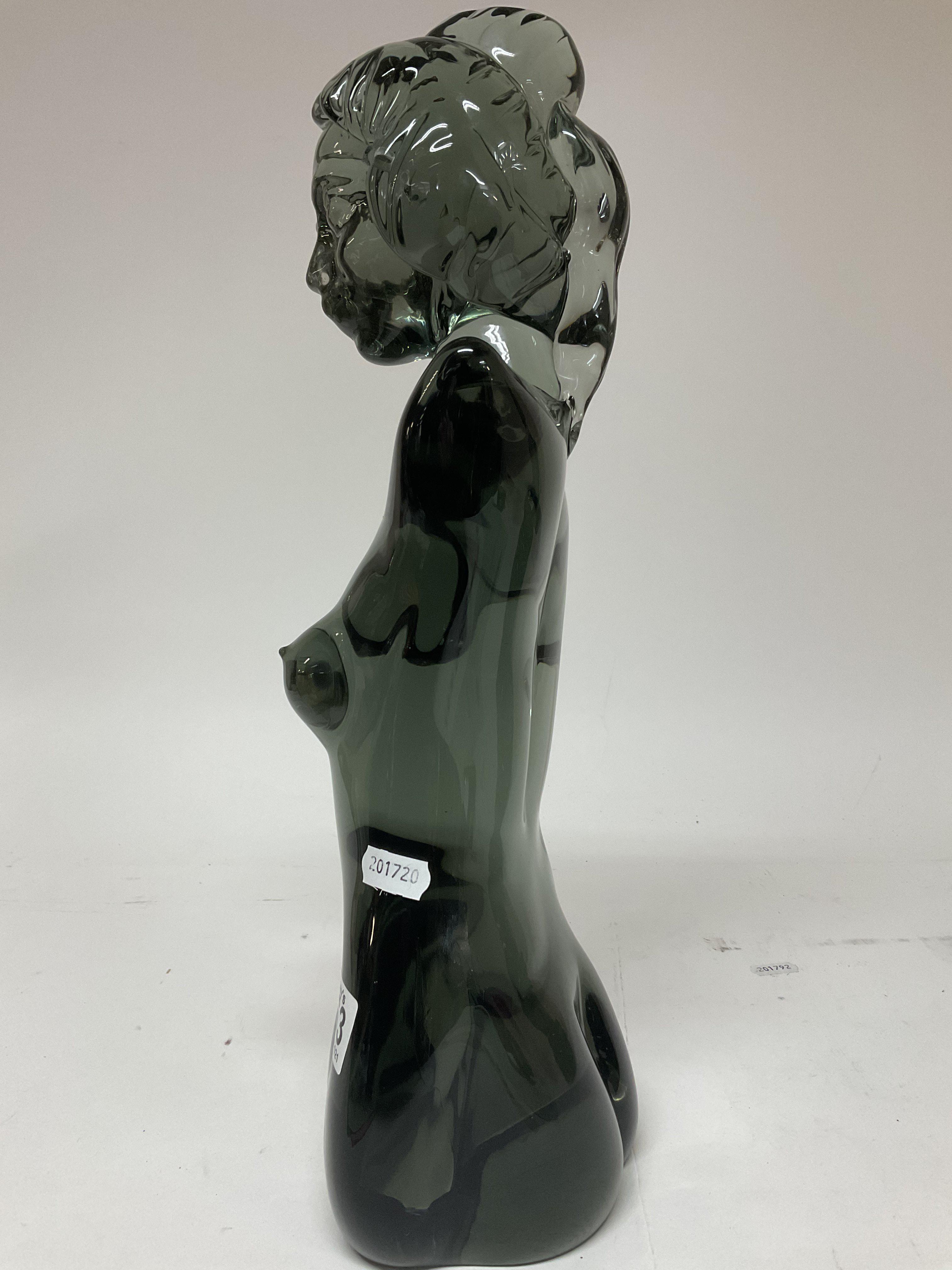 A Murano glass nude bust of a woman, c.1970, Indis - Image 3 of 8