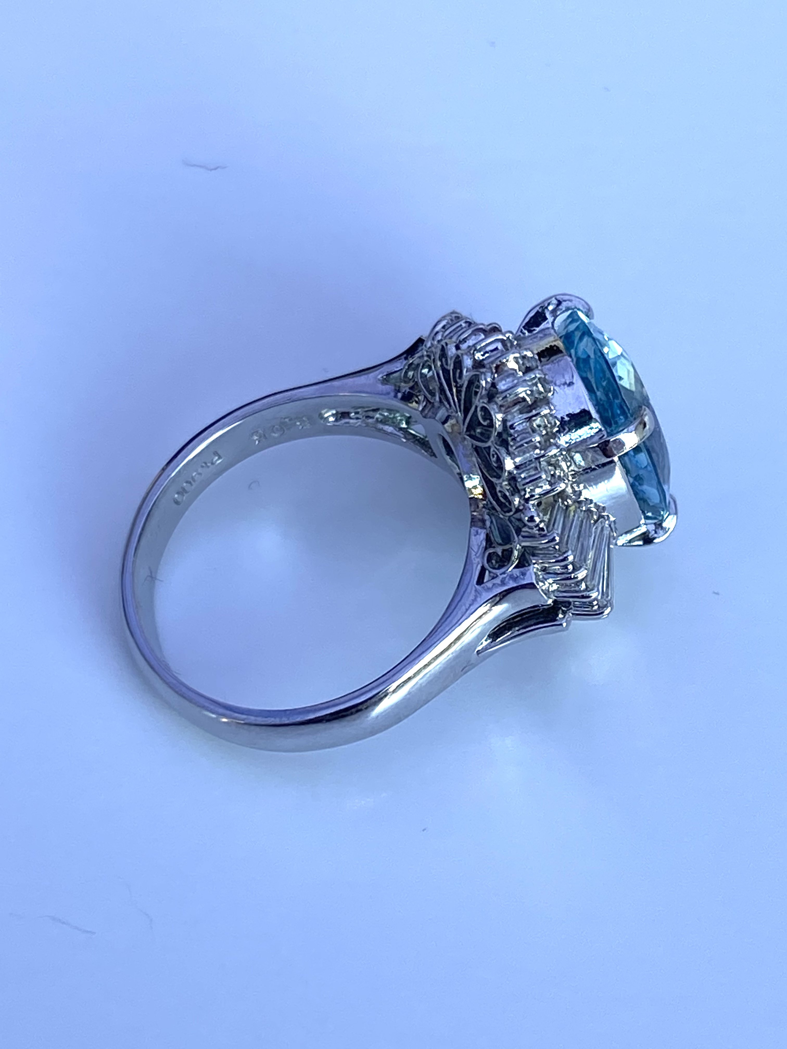 A large platinum dress ring set with a good qualit - Image 4 of 4