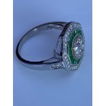 A 14ct white gold ocgtagonal Art Deco design emera