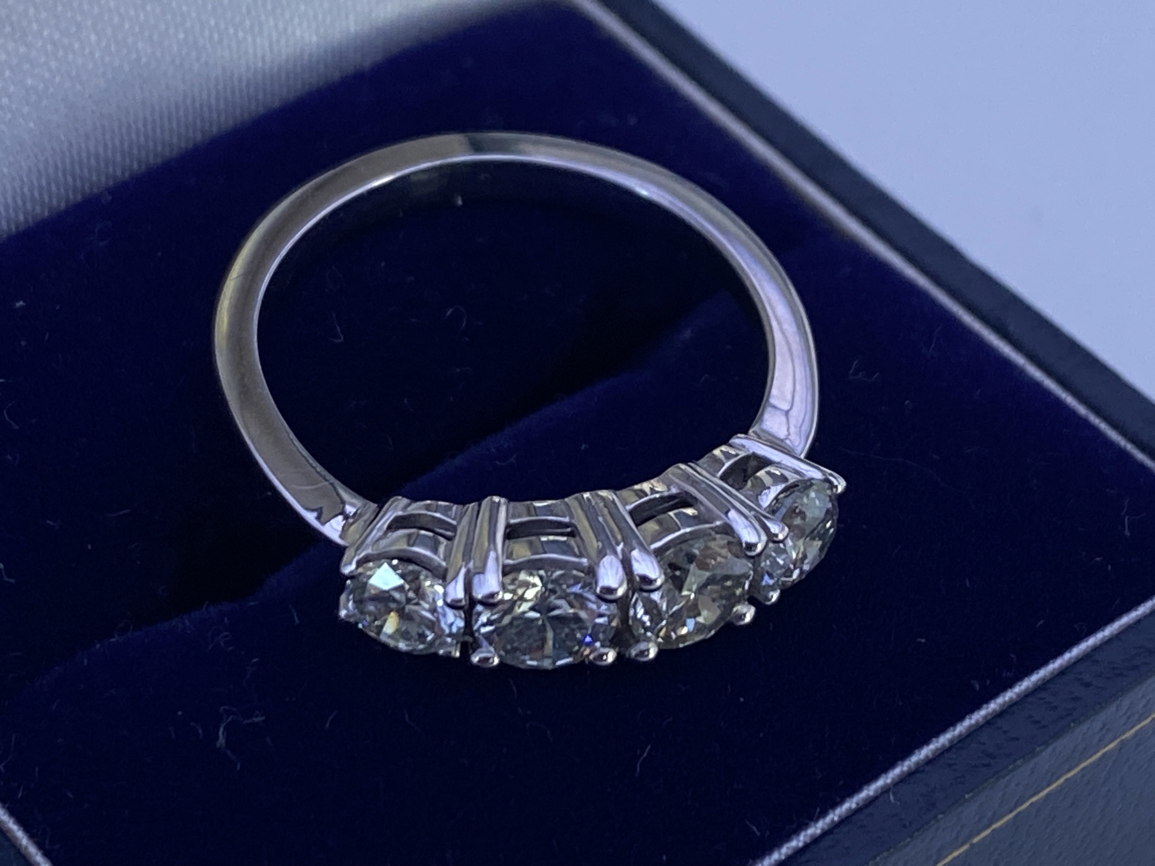 An 18ct white gold 4 stone RBC 1.30ct diamond ring - Image 2 of 4