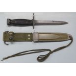 American M8 A1 bayonet with 17cm blade, scabbard and frog. PLEASE NOTE ALL BLADED ITEMS ARE