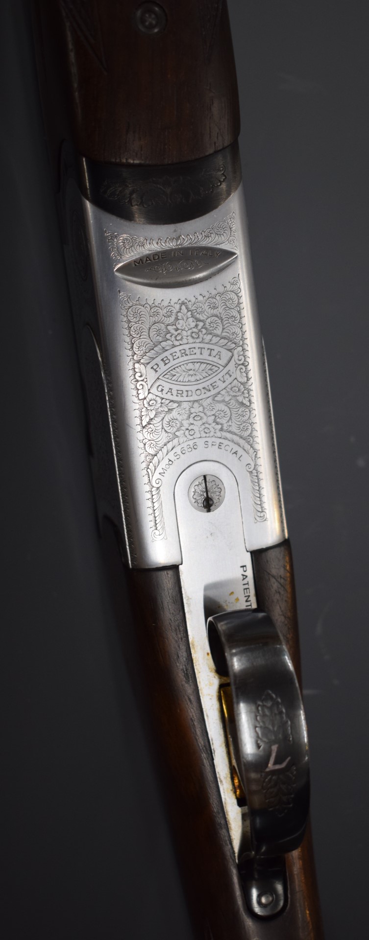 Beretta 686 Special 12 bore over and under ejector shotgun with with all over floral engraving, - Image 8 of 8