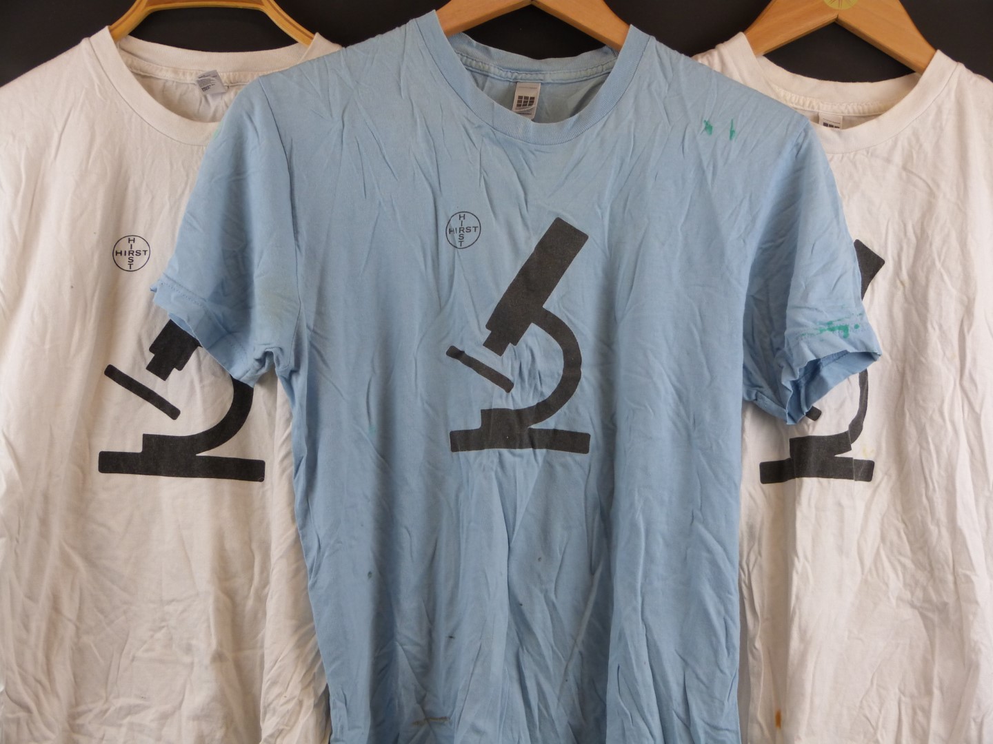 Three blue/ white Damien Hirst/ Science T Shirts with Hirst logos, size S/M, consigned by ex - Image 2 of 3