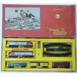Tri-ang 00 gauge model railway goods train set, R3.L, in original box.
