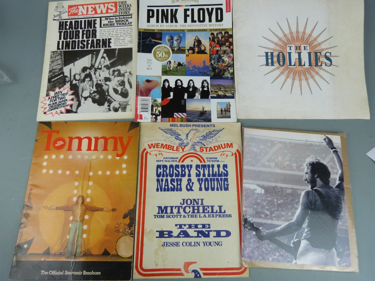 Vintage programmes including Crosby Stills and Nash, Pink Floyd, Joni Mitchell, Tommy / The Who, The - Image 2 of 2