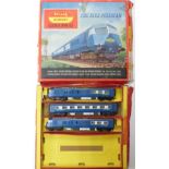 Tri-ang Hornby 00 gauge model railway The Blue Pullman train set, RS.52, in original box.