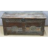 17th/18thC carved oak trunk, W110 x D47 x H52cm