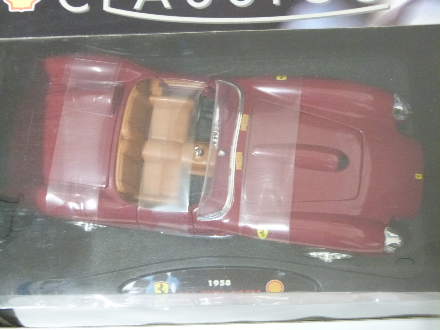 Two 1:18 scale diecast model sports cars Goldshield Collectables Special Edition Lamborghini SE 30th - Image 5 of 5