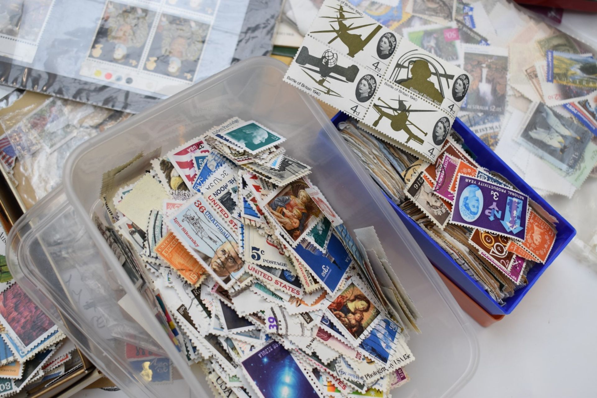 A large collection of stamps including all world presentation packs, mint and unused, first day - Image 4 of 4