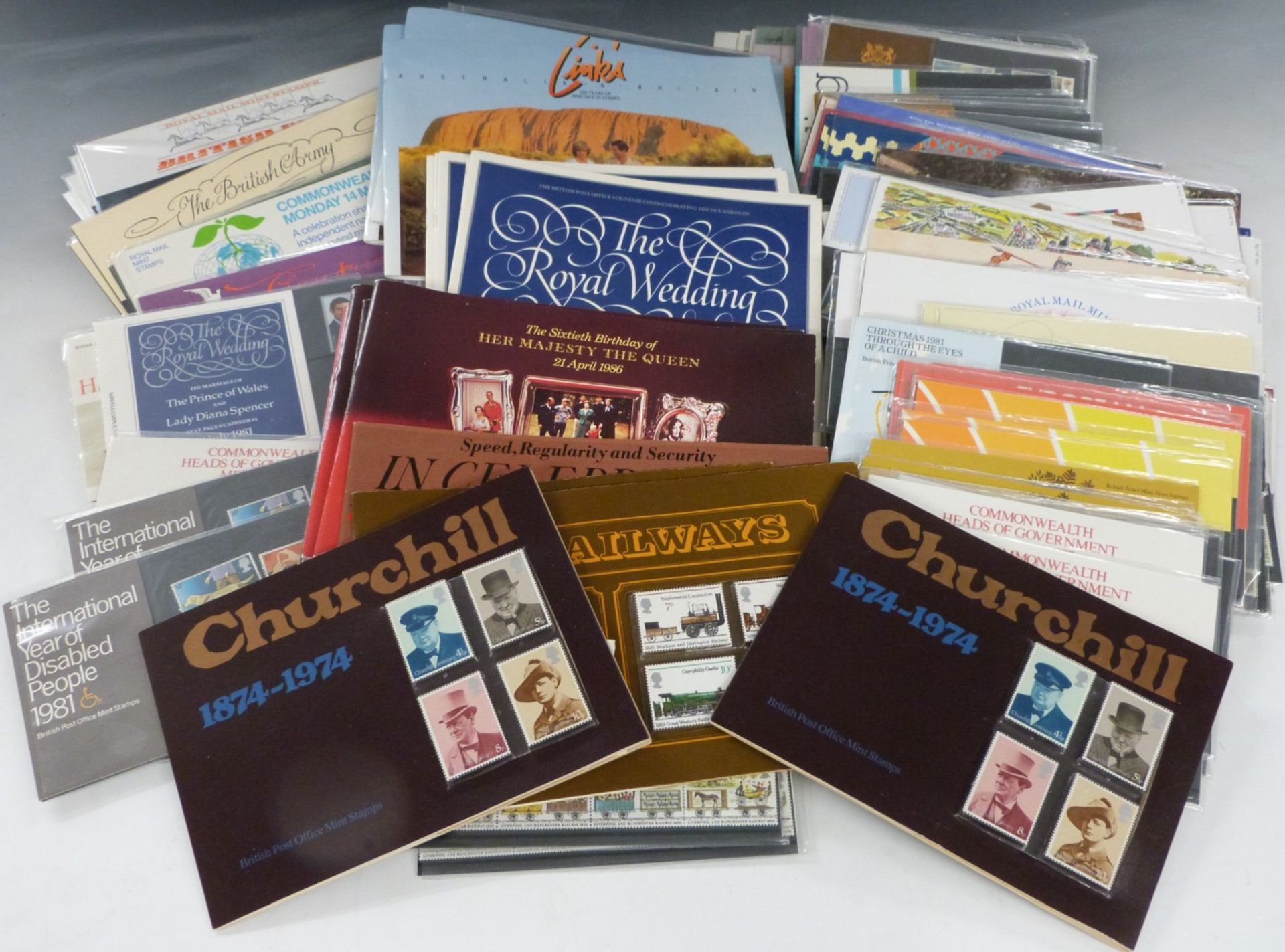 A large collection of mint presentation packs and booklets, face value in excess of £190, most