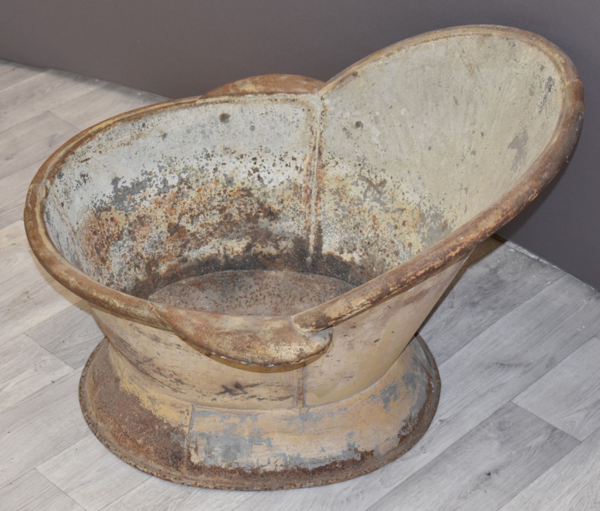 Stroud manufactured metal hip bath, maker's name rubbed but 'Stroud' clearly visible, L75 x H52cm - Image 3 of 3