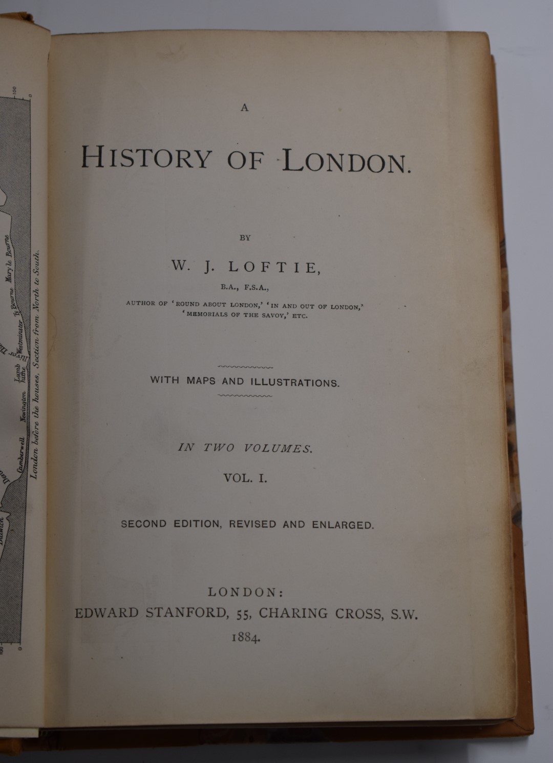 A History of London by W.J. Loftie published Edward Stanford 1884 in two volumes being the 2nd - Bild 2 aus 2