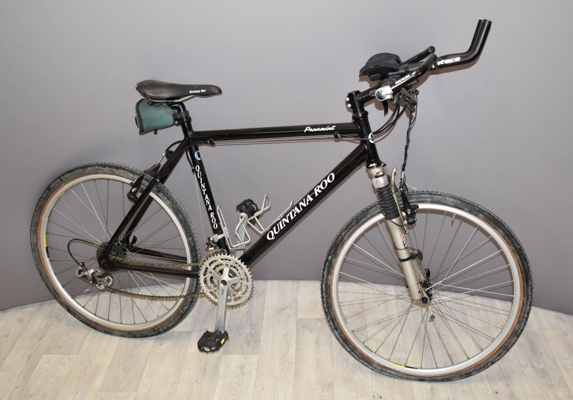 Quintana Roo bicycle with Rock Shox front forks