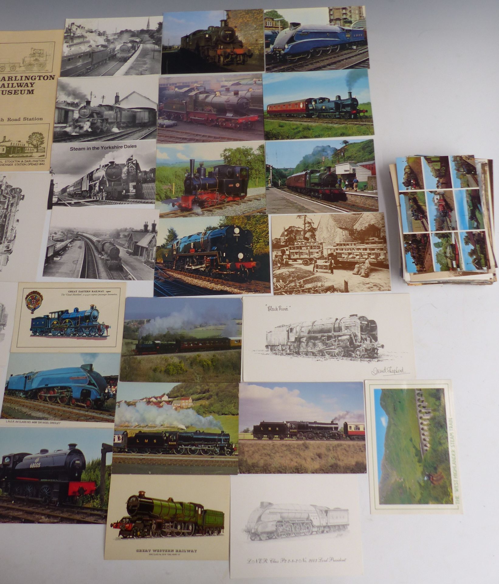 Over 100 postcards relating to trains, railways and bridges - Image 3 of 3