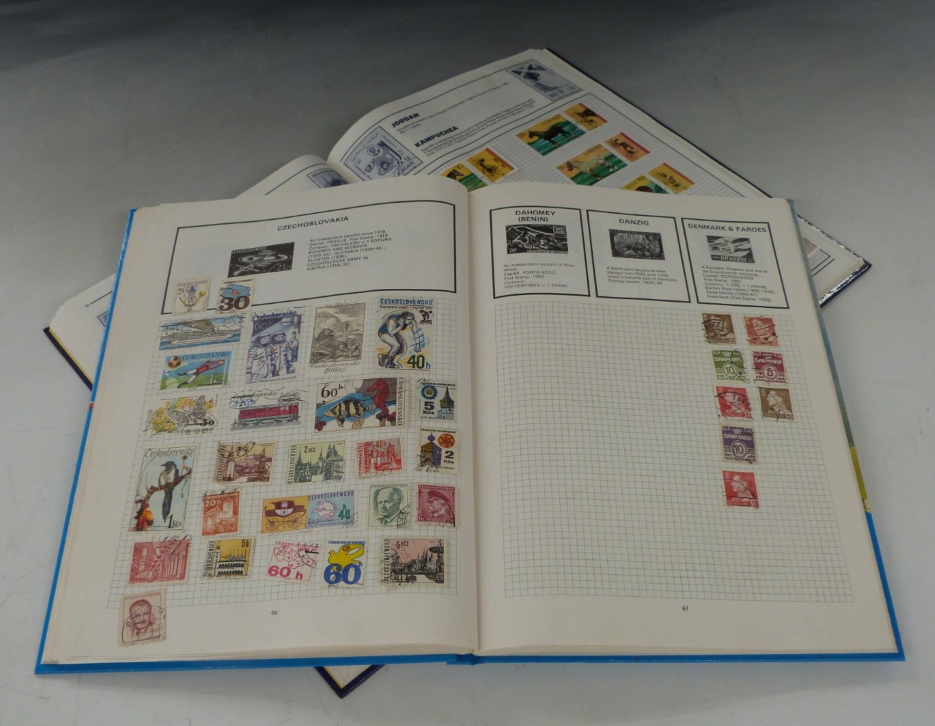 Four various albums of all world stamps - Image 2 of 4