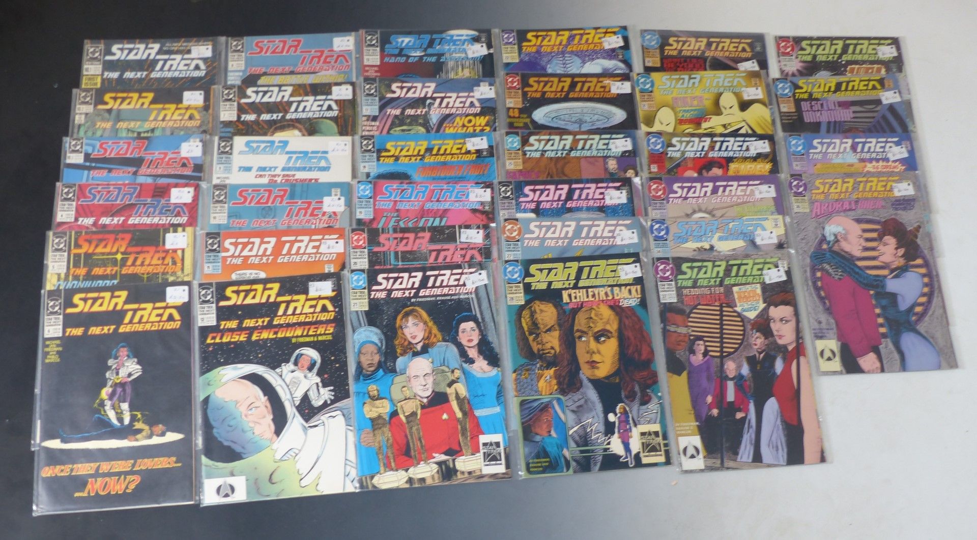 Thirty-two DC Star Trek The Next Generation comics. - Image 2 of 4