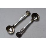 A pair of Georgian Scottish hallmarked silver King's pattern mustard spoons, Edinburgh 1819, maker