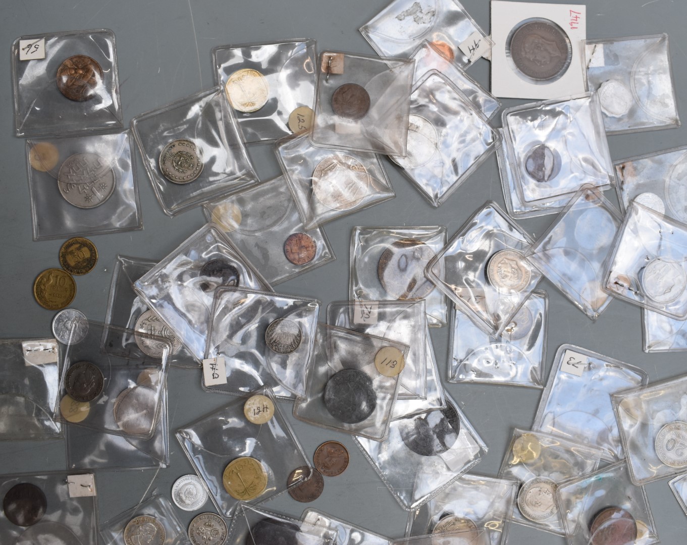 An amateur coin collection of world coinage, 19thC onwards - Image 2 of 4