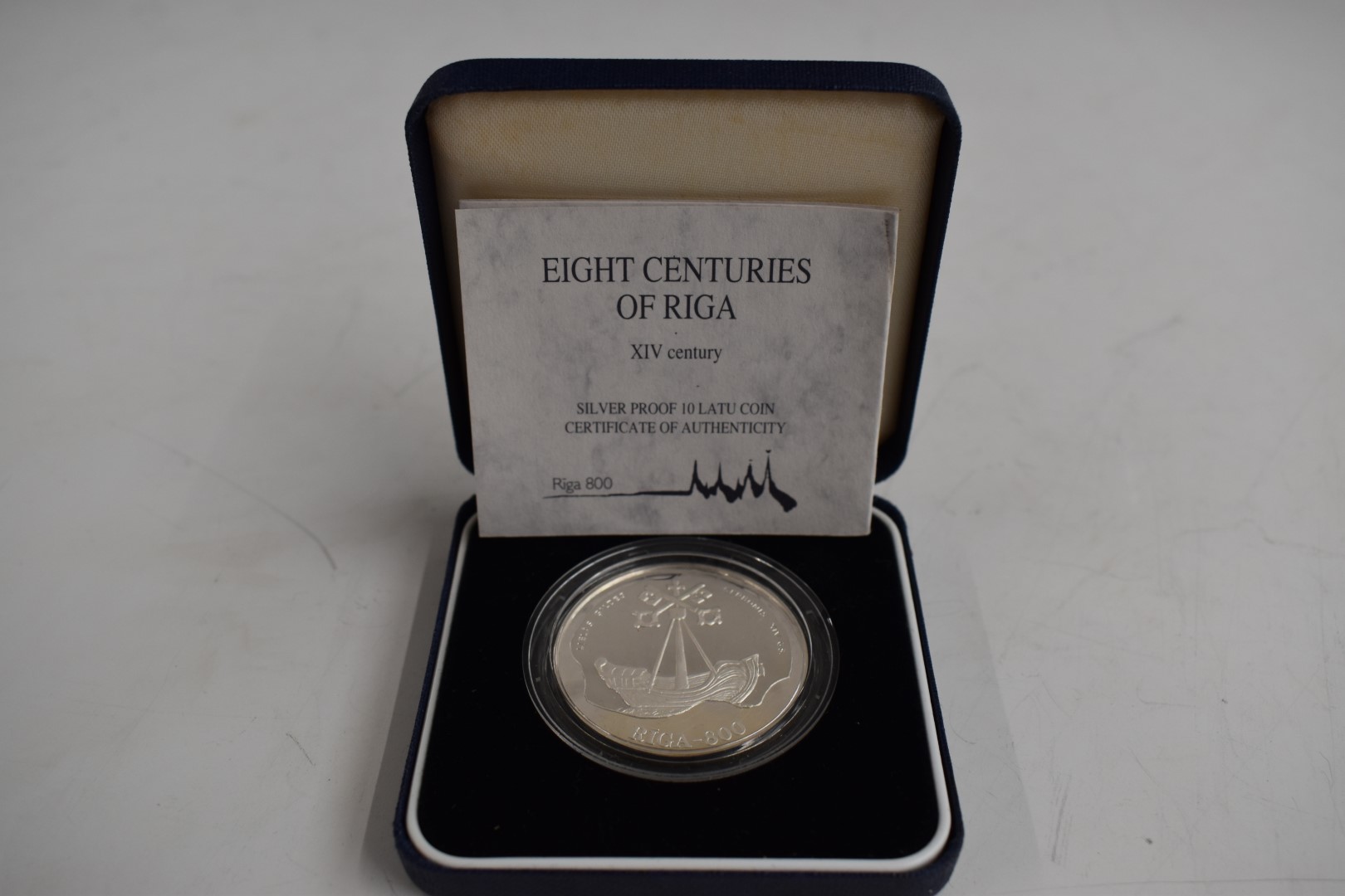 Latvia Republic History of Seafaring commemorative silver 10 Latu coin, with certificate in original - Image 3 of 4