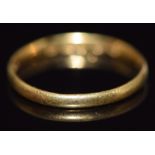 Victorian 22ct gold wedding band/ ring, 1.7g, size M