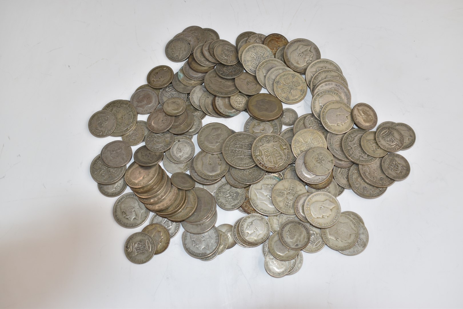 Approximately 1143g of pre-1947 UK silver coinage - Image 2 of 4