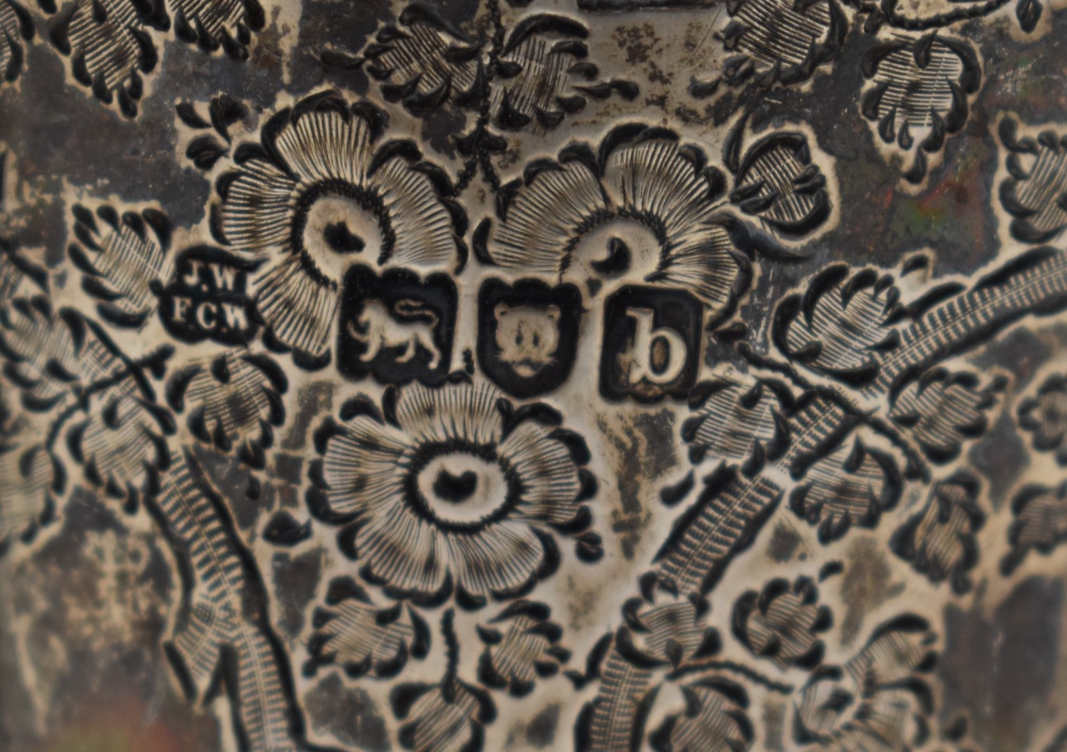 Victorian hallmarked silver tankard decorated with butterflies amongst flowers, London 1897 maker - Image 3 of 3