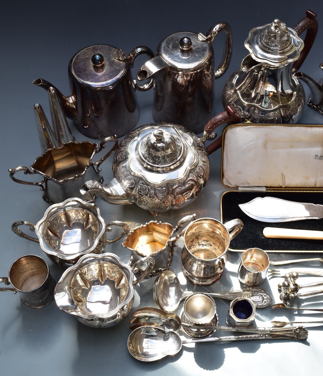 Silver plated ware including teaware, cutlery, knife rests, tankards, Elkington salt and pepper etc - Image 2 of 3