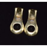 A pair of 18ct gold fittings, 3.4g