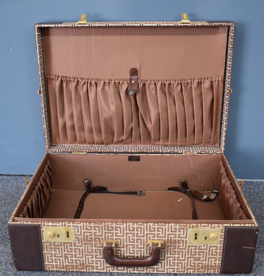 Vintage Pierre Balmain designer set of three graduated suitcases, the largest W71 x D46 x H21cm - Image 3 of 4