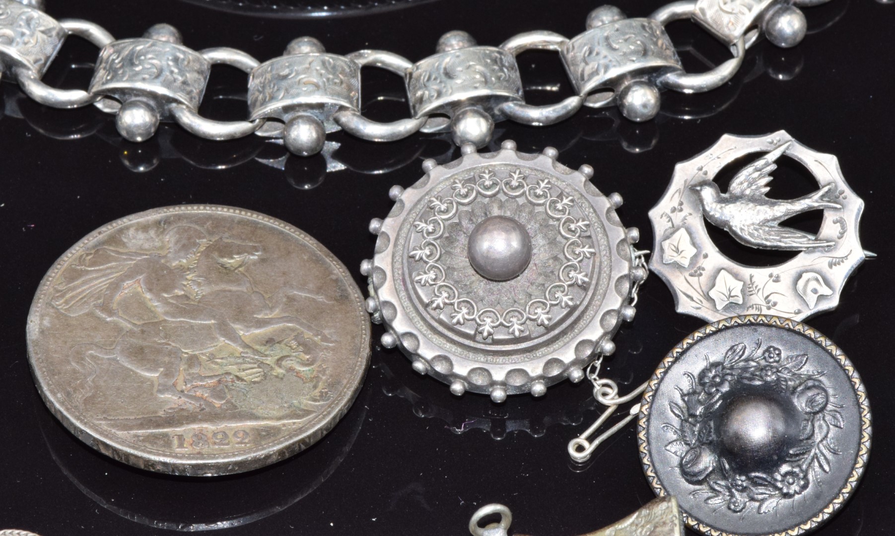 A collection of Victorian silver jewellery including bracelet, brooch depicting a swallow ( - Image 2 of 4