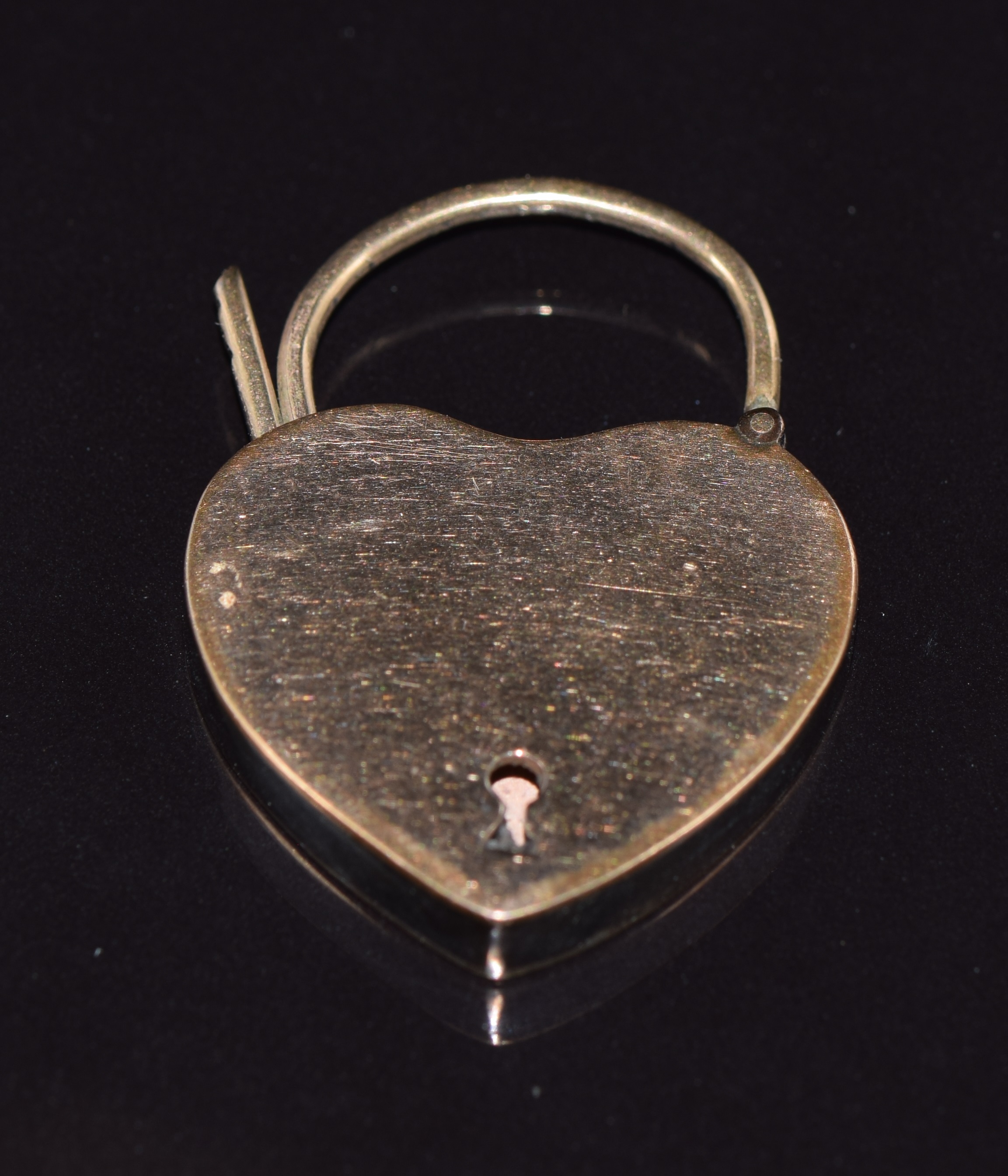 Victorian heart padlock, 10.7g, 2.8 x 3.5cm