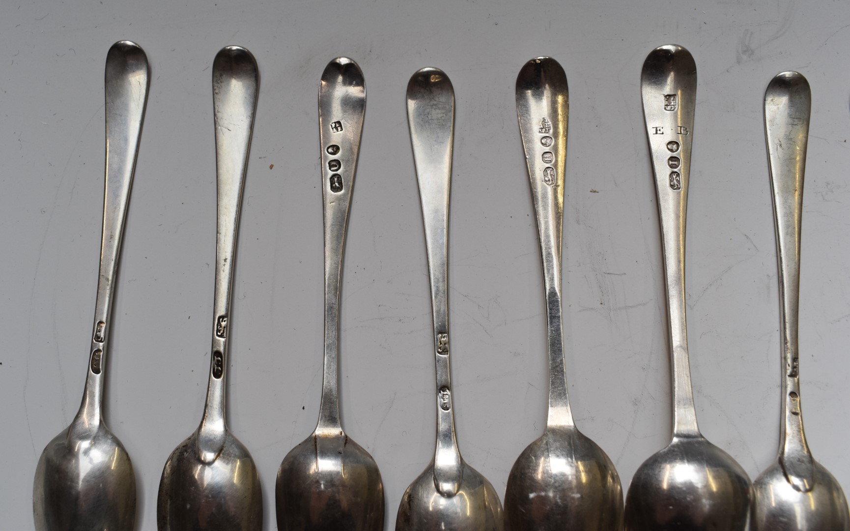 Eighteen Georgian bright cut hallmarked silver teaspoons, including a set of six bottom hallmarked - Image 3 of 6