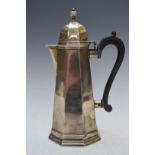 Edward VII hallmarked silver octagonal hot water jug with hinged lid, London 1903, maker Thomas
