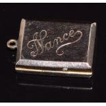 A 9ct rose gold locket, Birmingham 1902, 4g