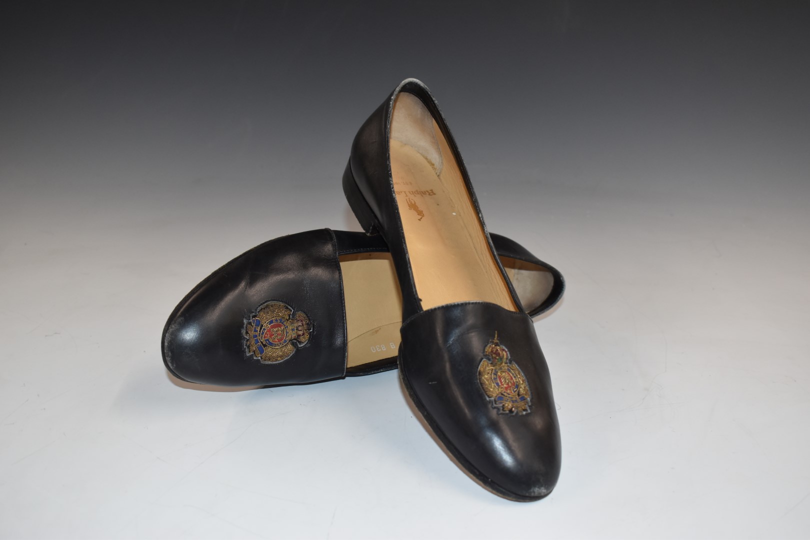 Two pairs of Ralph Lauren ladies shoes and a pair of Italian alligator skin loafers, all size 7 - Image 2 of 7