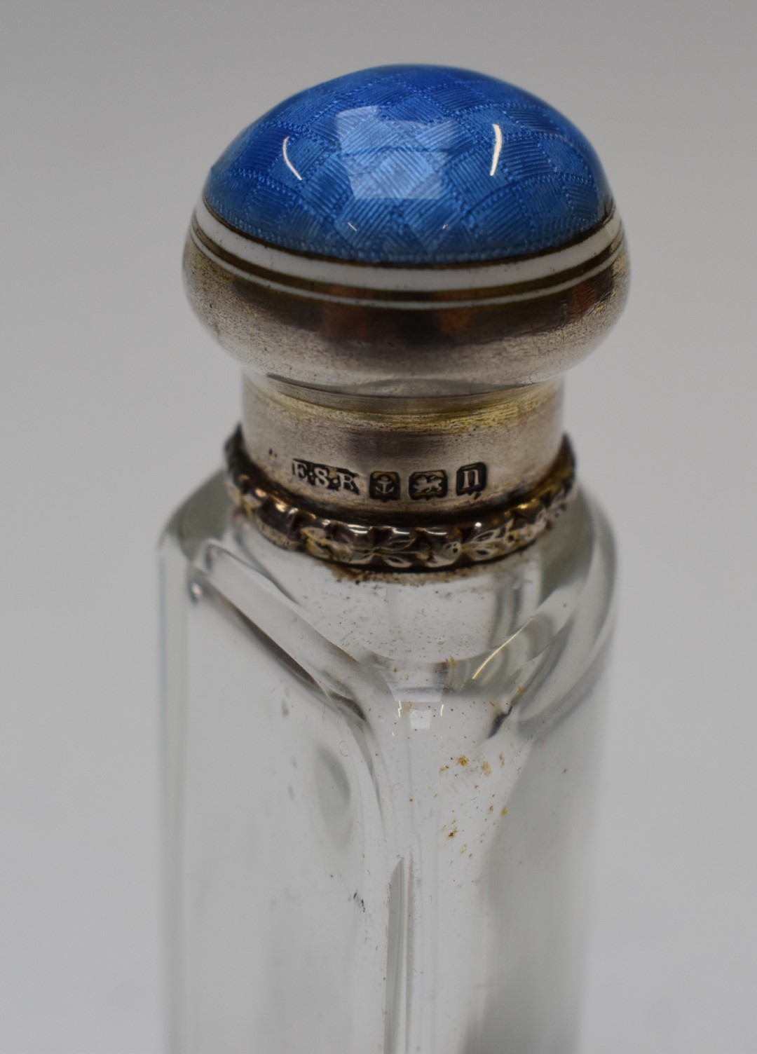 George V hallmarked silver and guilloché enamel three bottle scent bottle set, Birmingham 1912, - Image 5 of 5