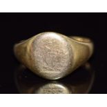 An 18ct gold signet ring, London 1934, 4.2g, size F