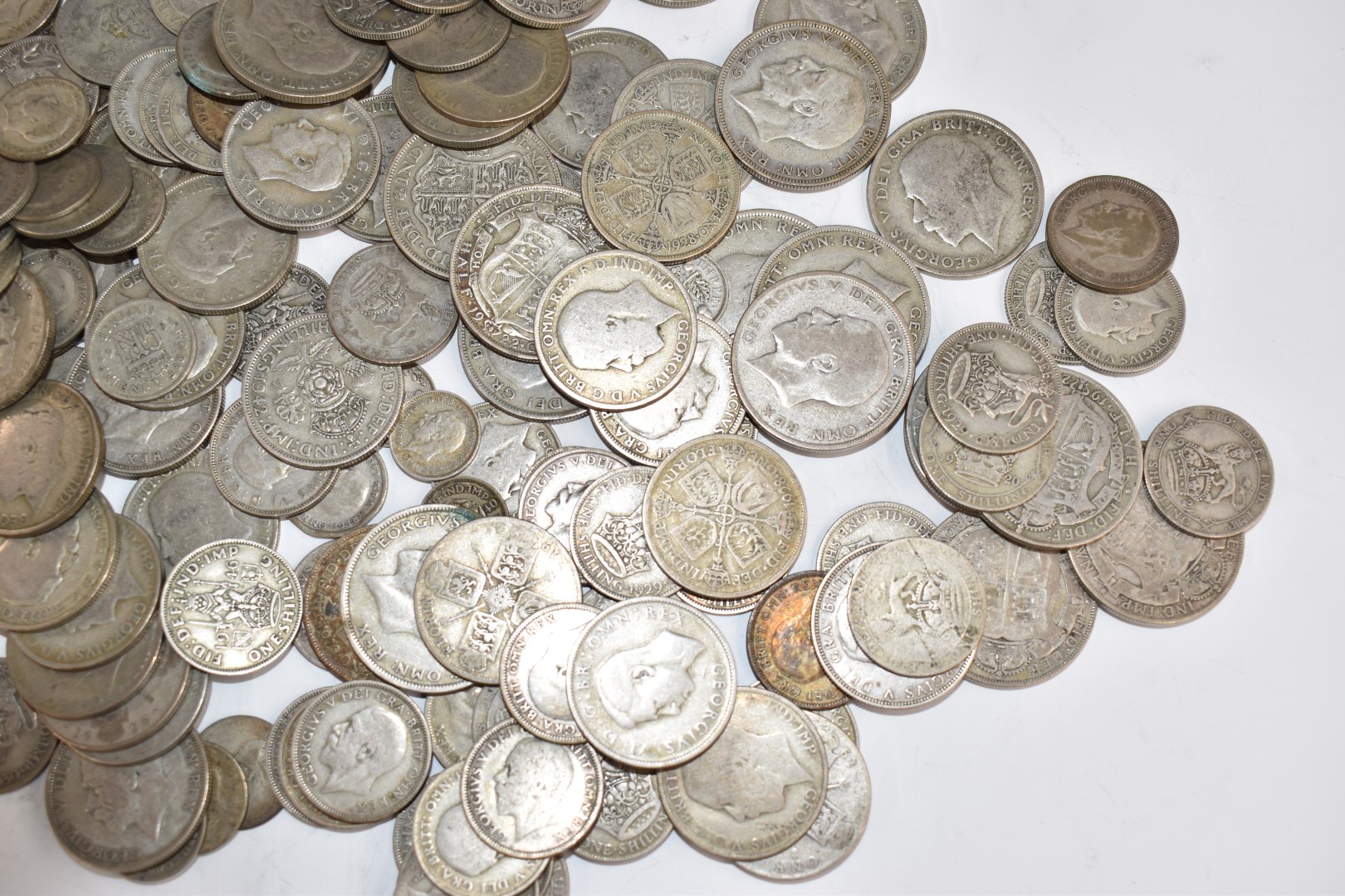 Approximately 1143g of pre-1947 UK silver coinage - Image 3 of 4