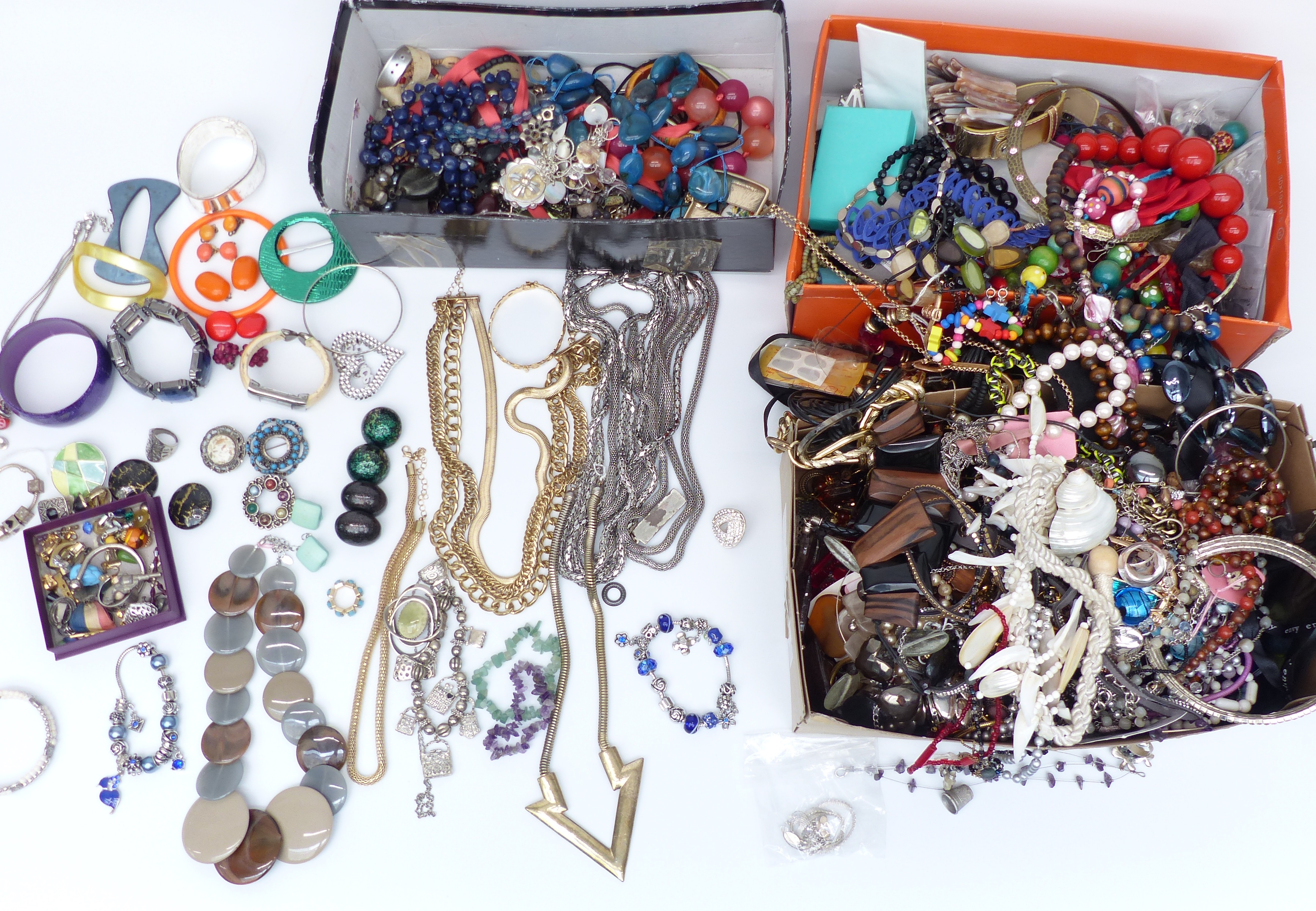 A collection of costume jewellery including necklaces, bracelets, etc