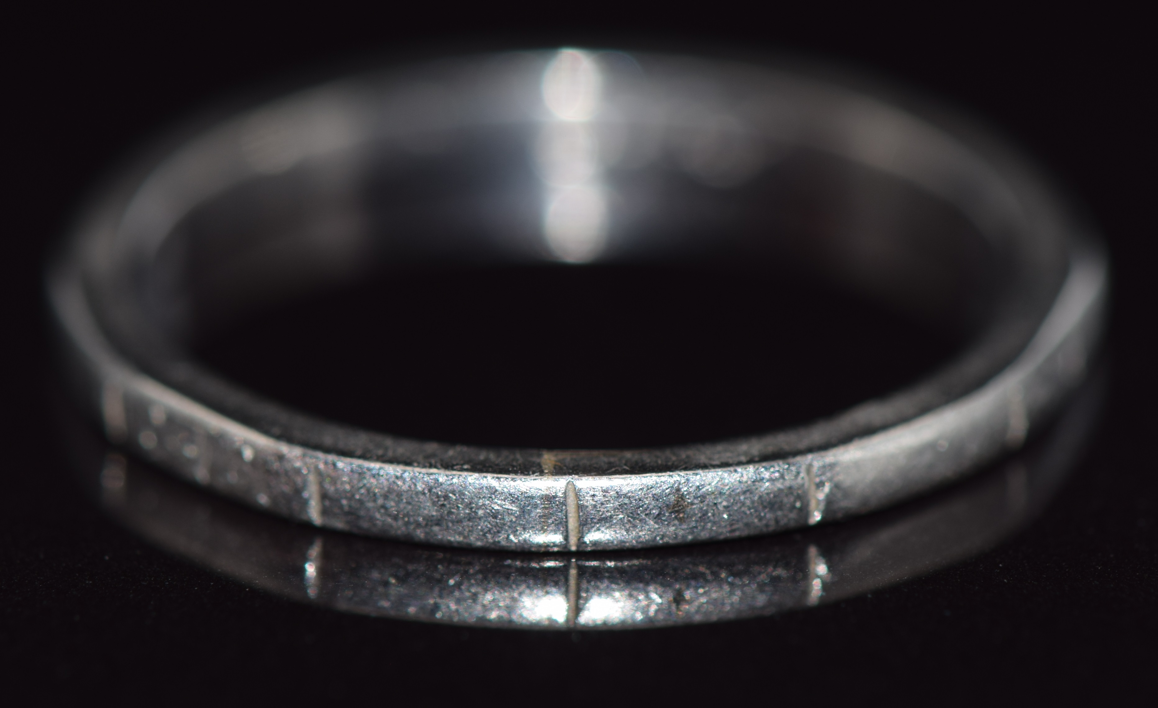 Art Deco platinum wedding band, 3.9g, size Q/R