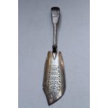 William IV hallmarked silver fiddle pattern fish slice or server, with pierced decoration, London