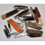 A collection of vintage penknives / fruit knives including two mother of pearl hallmarked silver